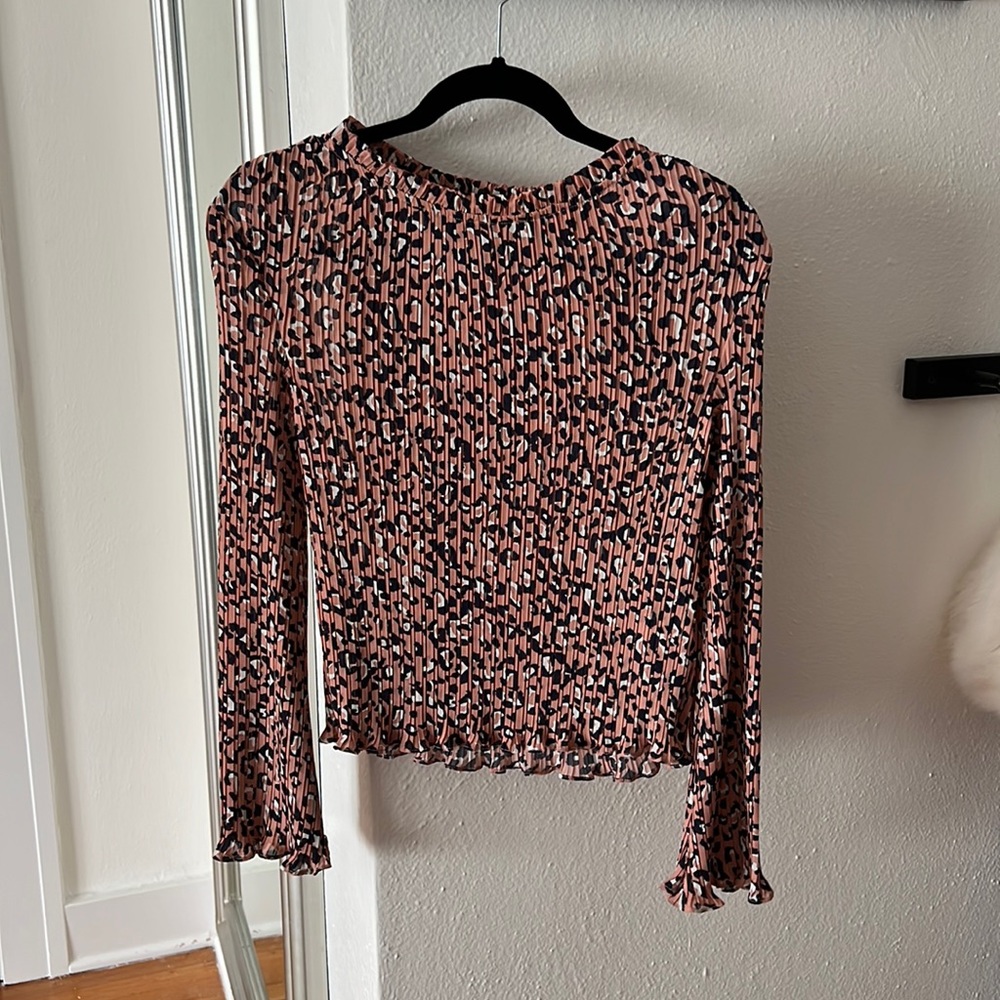 Leopard print chiffon pleated top